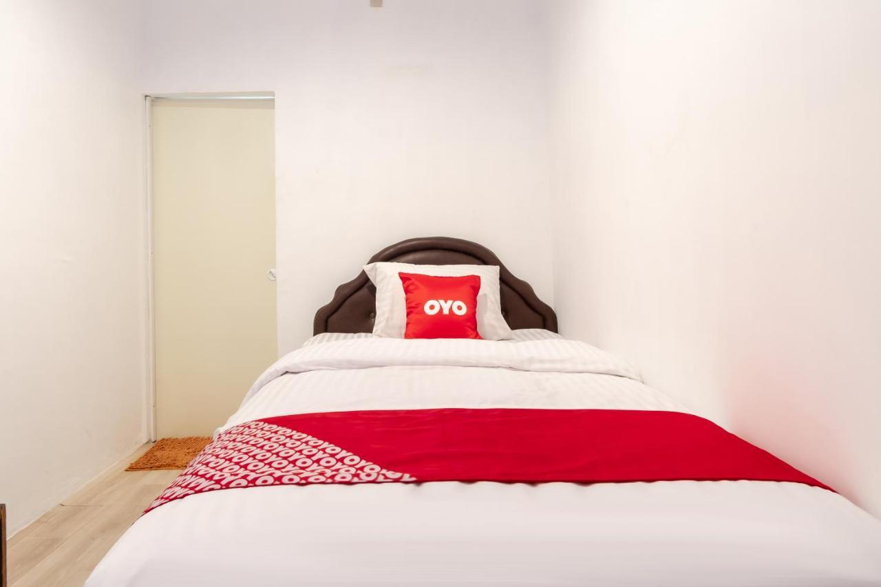 Oyo 1507 Doriyu Homestay Medan Exterior foto